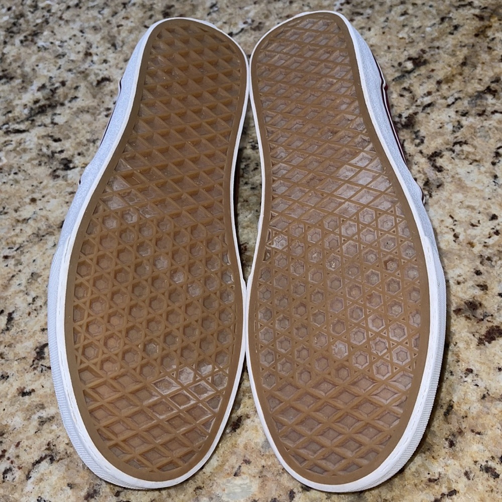 Vans - Picture 5 of 8